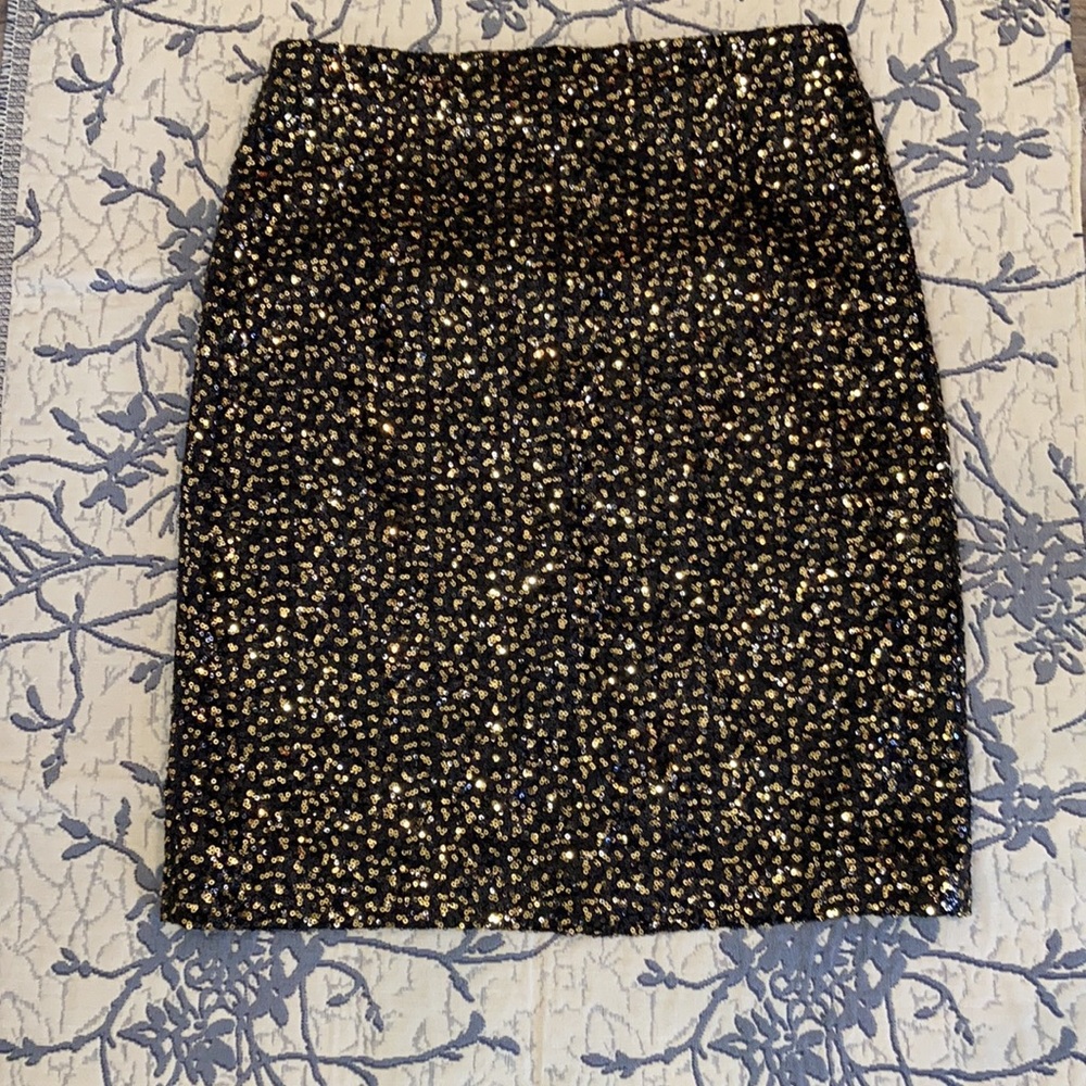 sequins for days….